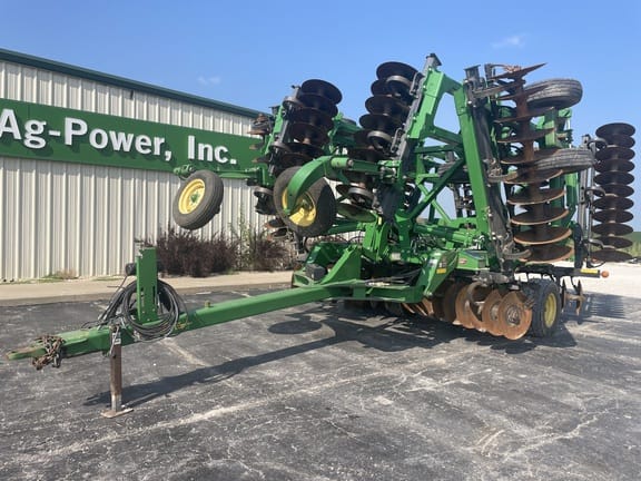 2014 John Deere 2623 Equipment Image0