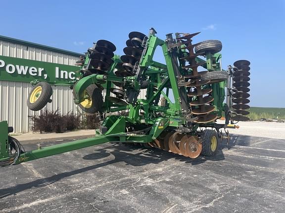 Image of John Deere 2623 equipment image 1