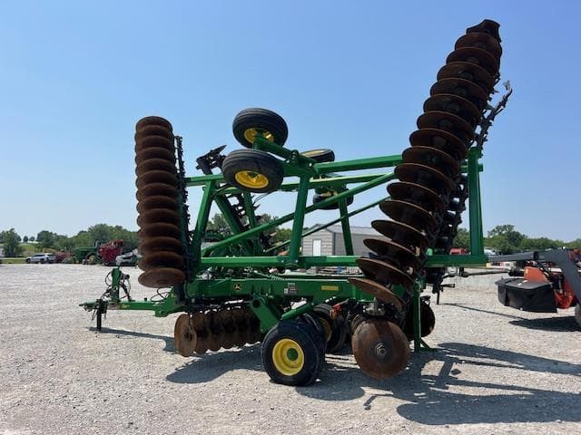 Image of John Deere 2623 equipment image 3