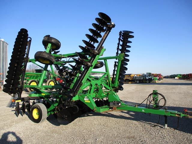 Image of John Deere 2623 equipment image 1