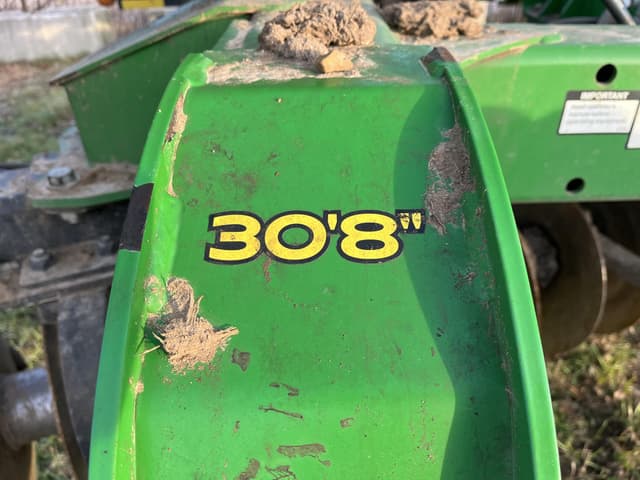 Image of John Deere 2623 equipment image 3