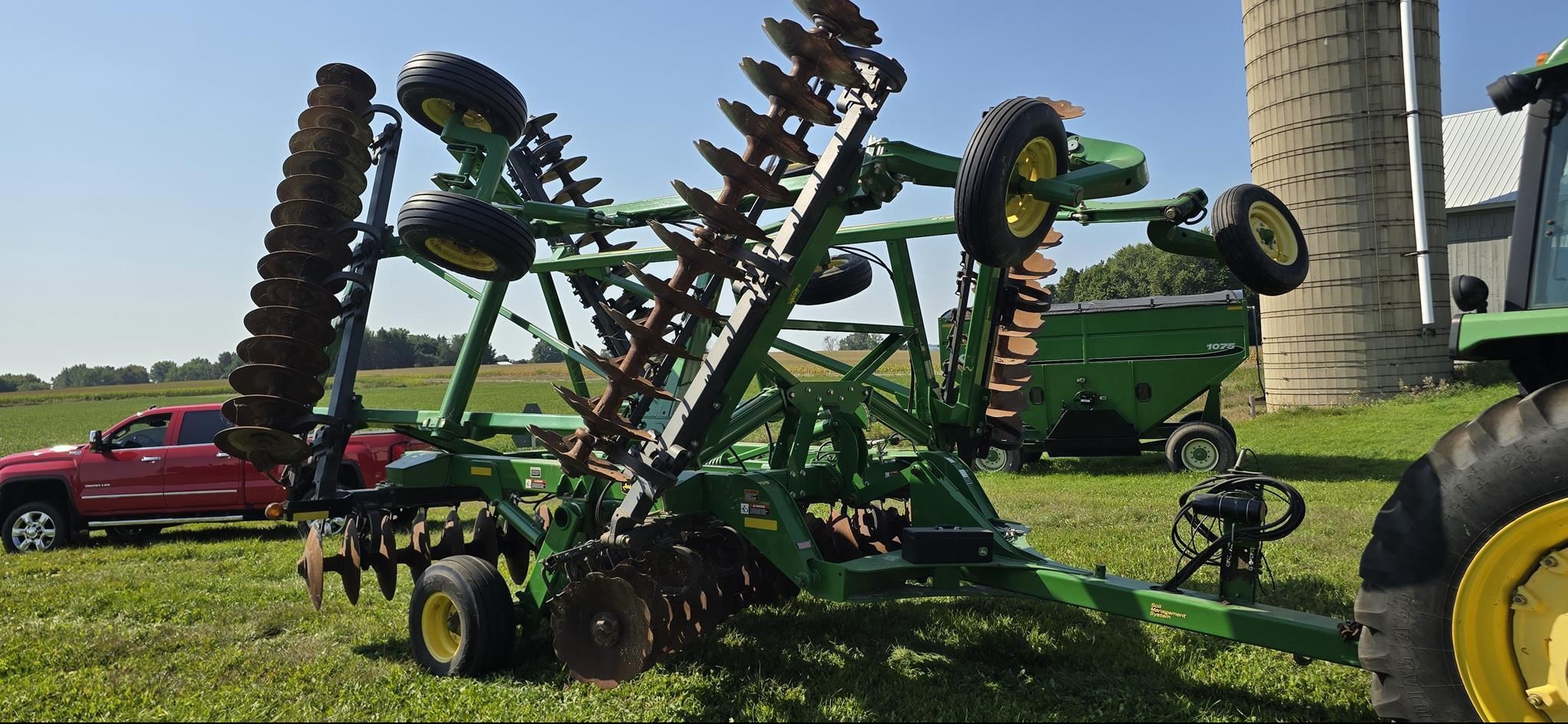 2014 John Deere 2623 Equipment Image0