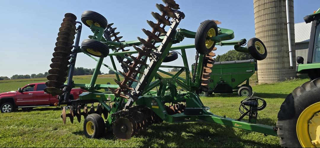 Image of John Deere 2623 Primary image