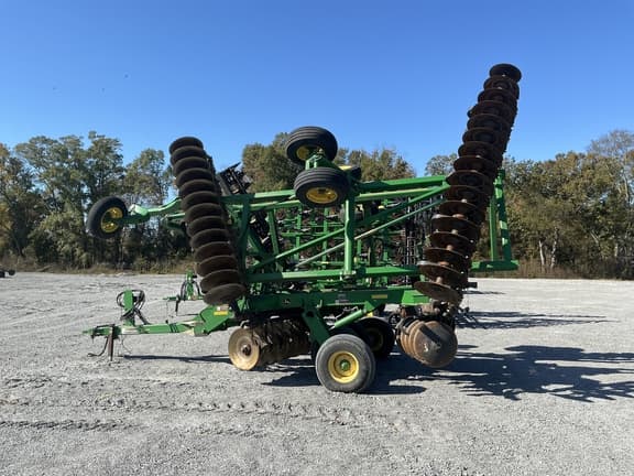 Image of John Deere 2623 equipment image 4