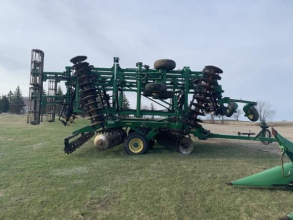 Image of John Deere 2623 equipment image 1