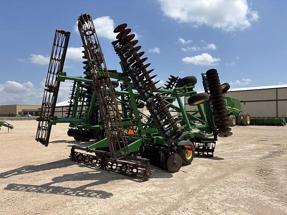 Image of John Deere 2623VT equipment image 3