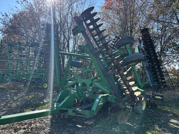 Image of John Deere 2623VT Primary image