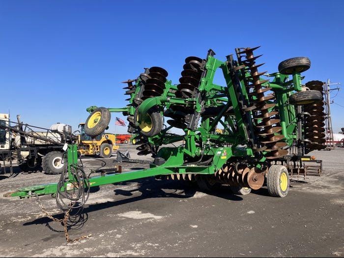2014 John Deere 2623VT Equipment Image0