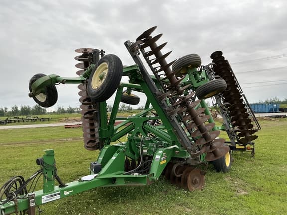 Image of John Deere 2623VT equipment image 2