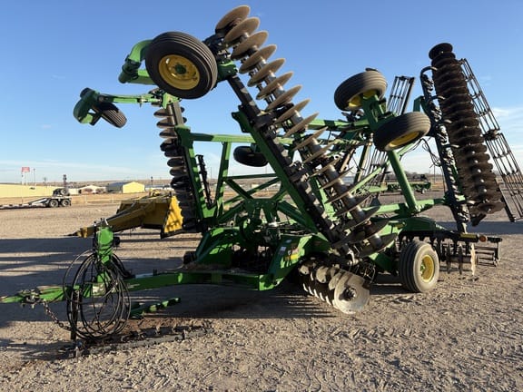 2014 John Deere 2623VT Equipment Image0