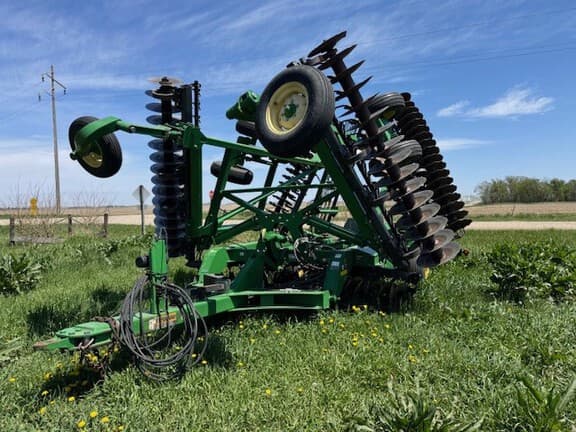 Image of John Deere 2623VT Primary image