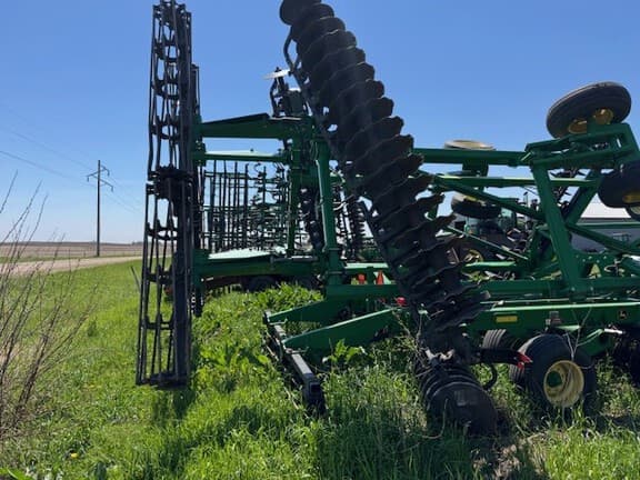 Image of John Deere 2623VT equipment image 3
