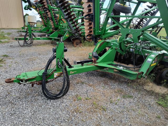 Image of John Deere 2623VT equipment image 2