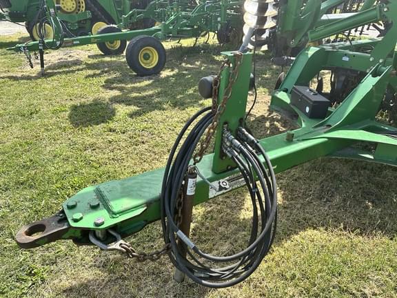 Image of John Deere 2623VT equipment image 3