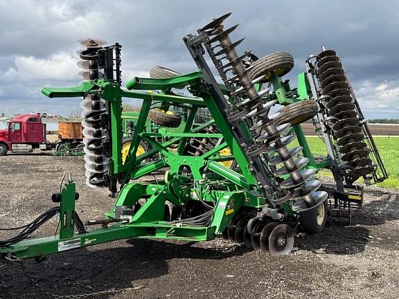 Image of John Deere 2623VT Primary image