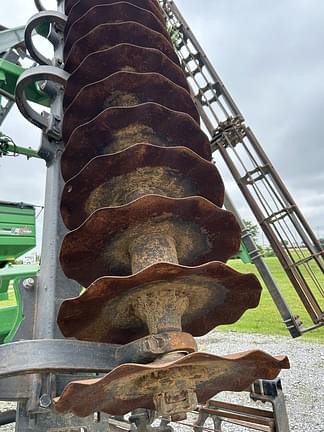 Image of John Deere 2623VT equipment image 3