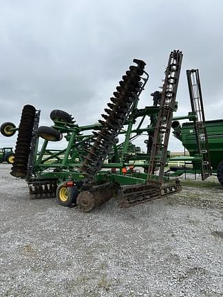 Image of John Deere 2623VT equipment image 4