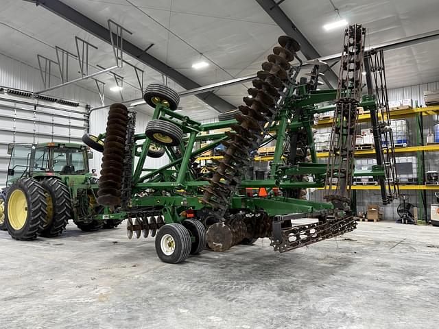 Image of John Deere 2623VT equipment image 3