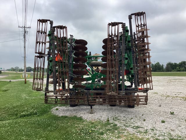 Image of John Deere 2625 equipment image 3