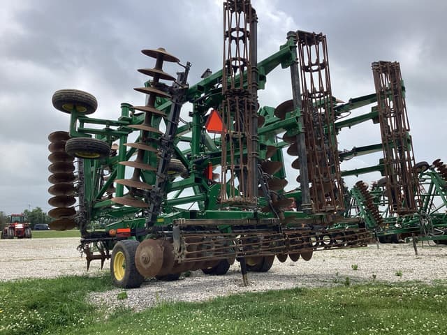 Image of John Deere 2625 equipment image 4