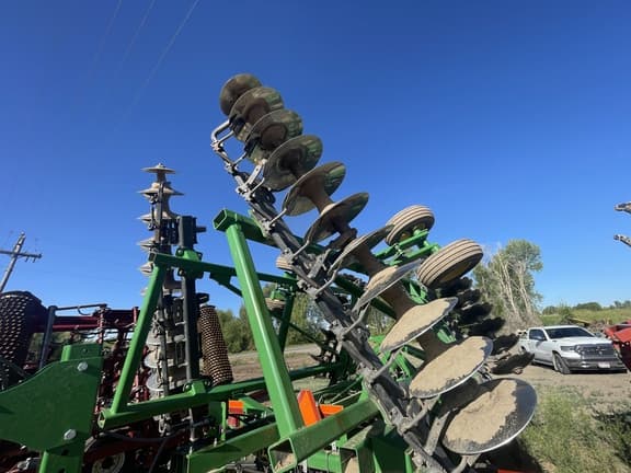 Image of John Deere 2625 equipment image 2