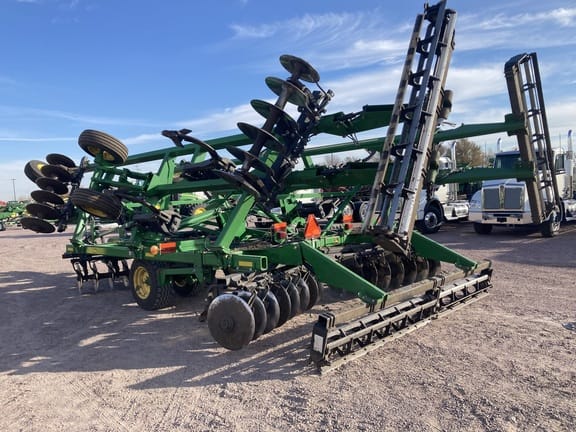 Main image John Deere 2720