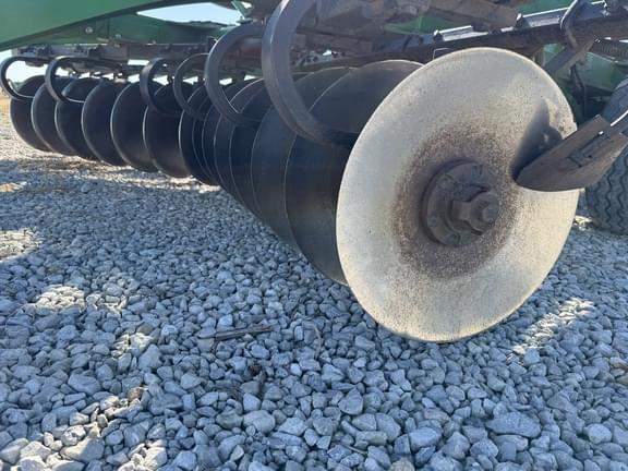 Image of John Deere 2720 equipment image 4