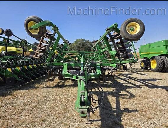 Image of John Deere 2720 Primary image