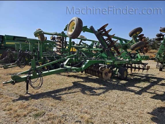 Image of John Deere 2720 equipment image 2