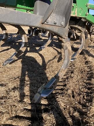 Image of John Deere 2730 equipment image 3