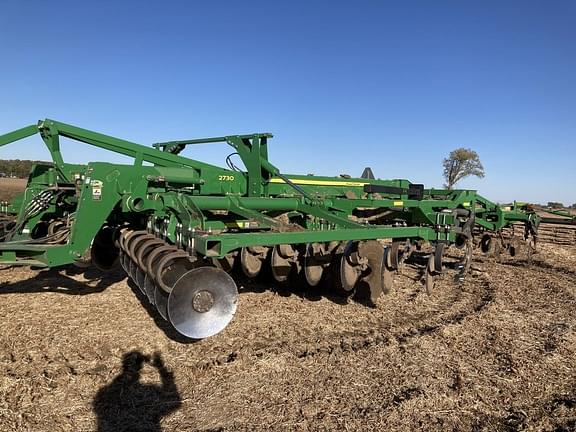 Image of John Deere 2730 equipment image 1