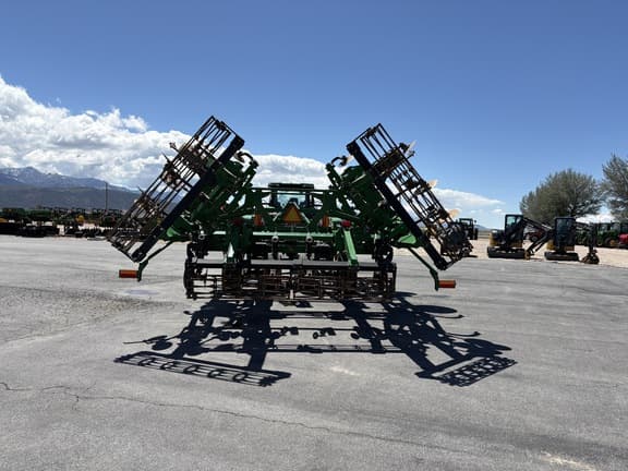 Image of John Deere 2730 equipment image 3