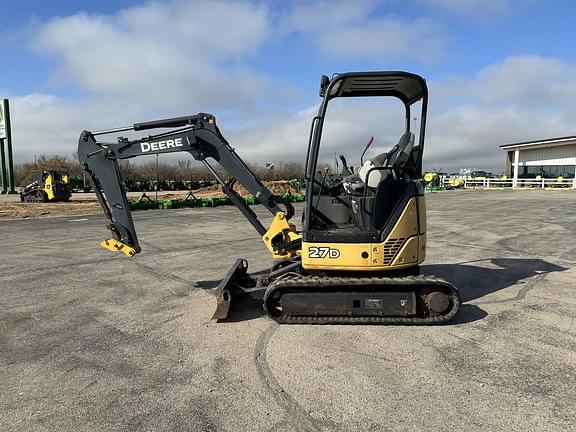 Image of John Deere 27D equipment image 1