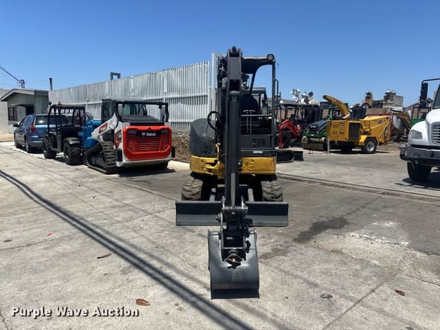 Image of John Deere 27D equipment image 1