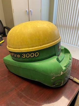 Image of John Deere StarFire 3000 Primary Image
