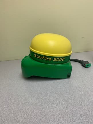 Image of John Deere StarFire 3000 equipment image 1
