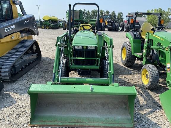 Image of John Deere 3032E equipment image 1