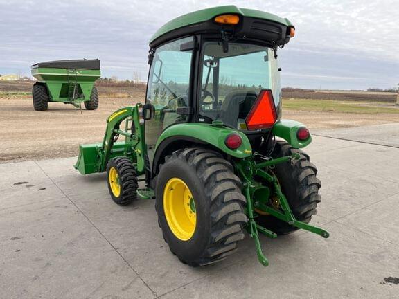 Image of John Deere 3033R equipment image 2