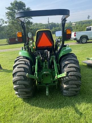 Image of John Deere 3033R equipment image 3