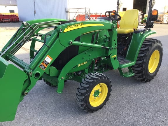 Main image John Deere 3033R