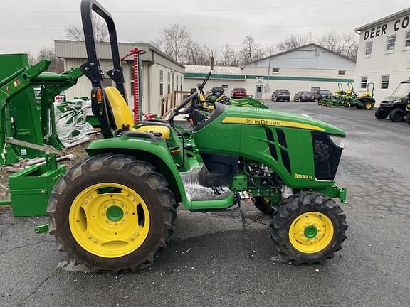 Image of John Deere 3033R Image 1