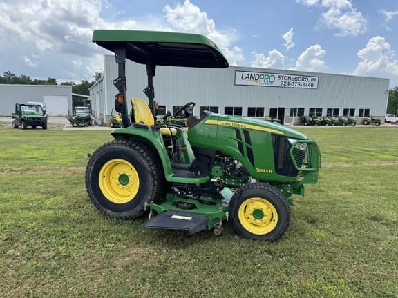 Image of John Deere 3033R equipment image 2