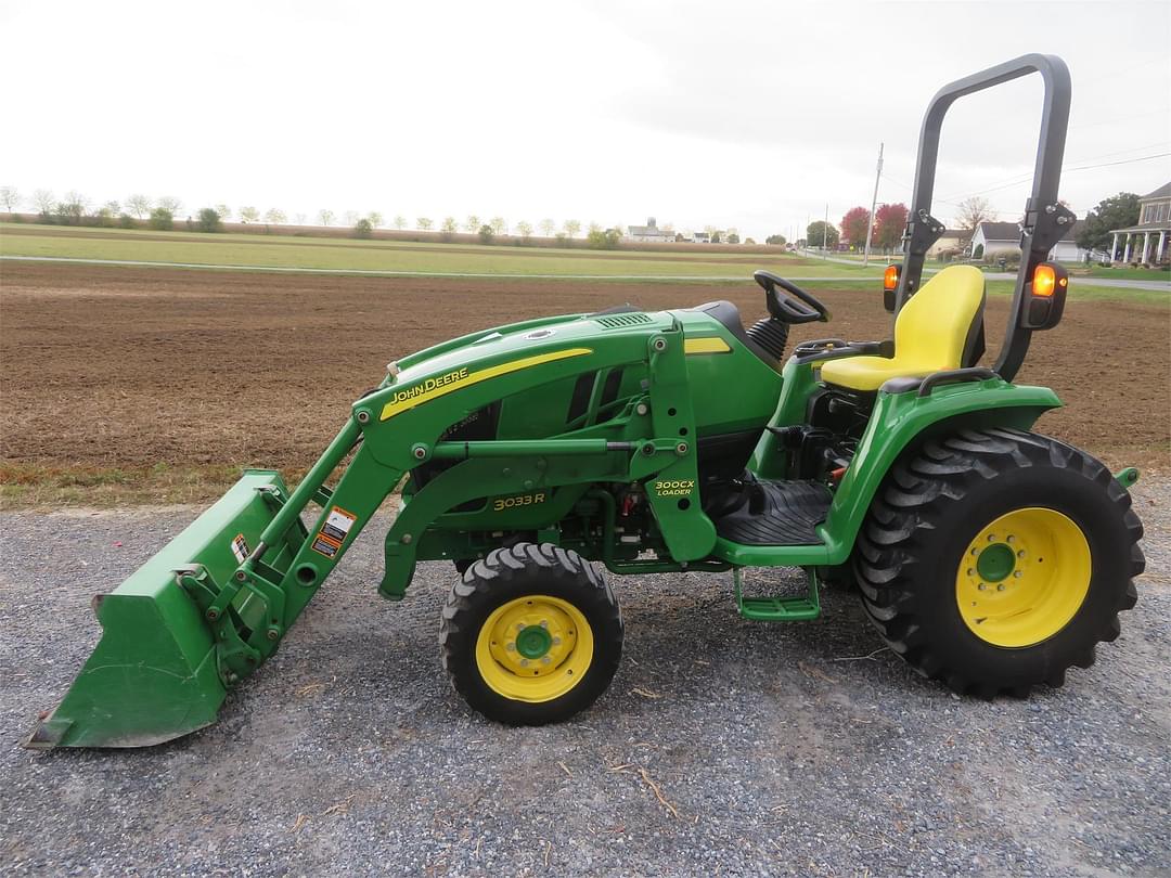 Image of John Deere 3033R Primary image