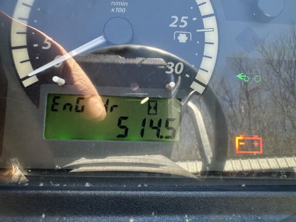 Image of John Deere 3033R equipment image 4