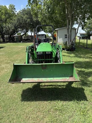 Image of John Deere 3038E equipment image 1
