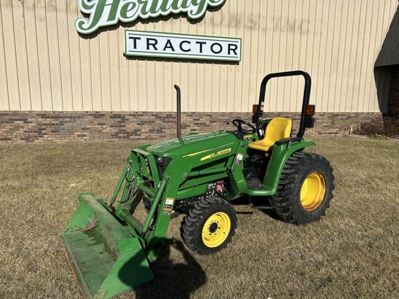 2014 John Deere 3038E Equipment Image0