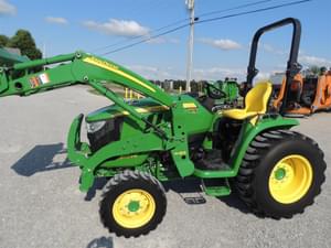 2014 John Deere 3039R Image