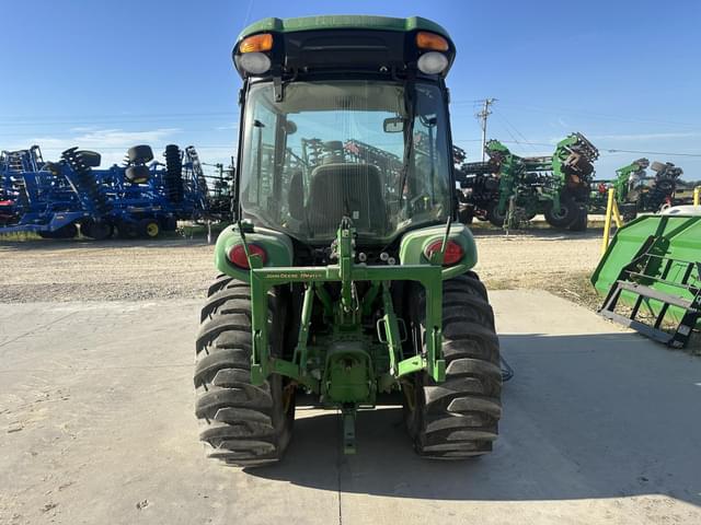 Image of John Deere 3039R equipment image 3