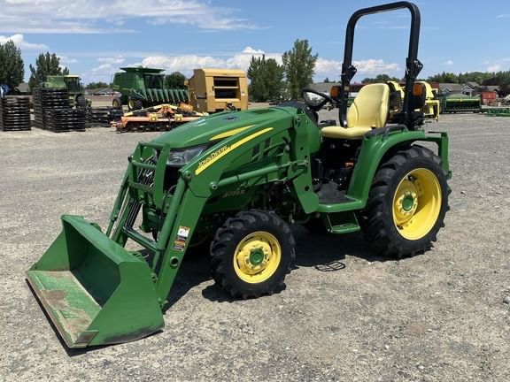 Main image John Deere 3039R