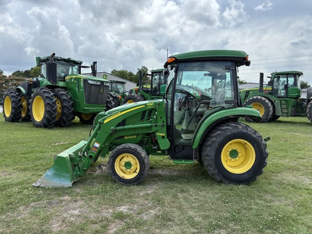 Image of John Deere 3046R equipment image 1